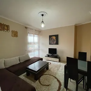 Bed & Breakfast - Private 2, Tirana