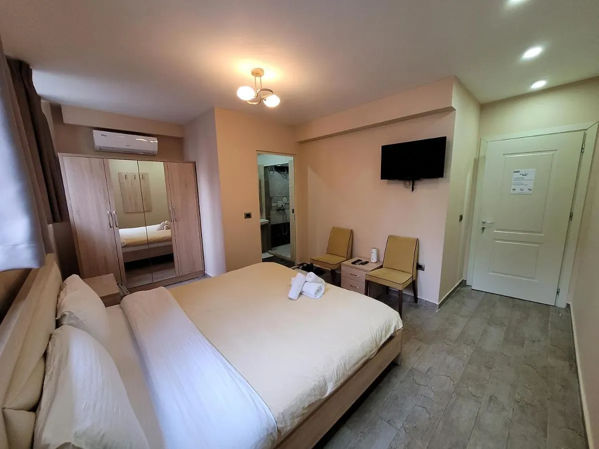 21-Rooms Tirana Bed & Breakfast
